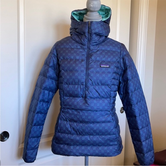 Patagonia Down Sweater Hoodie Jacket Blue Snowflakes NEW WITH TAGS Small Women’s - Picture 3 of 8